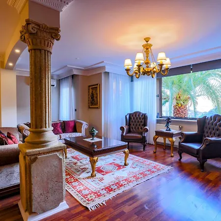 Villa Bogaz Manzarali Havuzlu Lueks