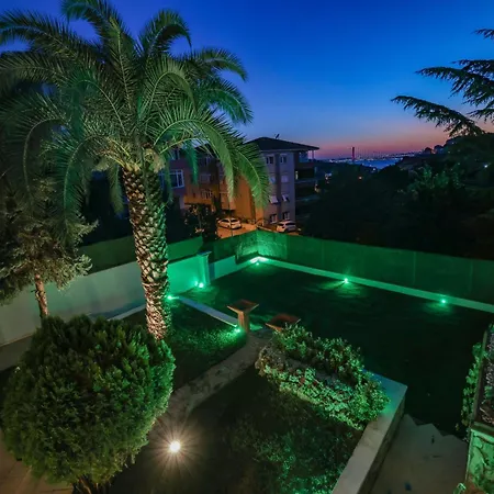 Bogaz Manzarali Havuzlu Lueks *