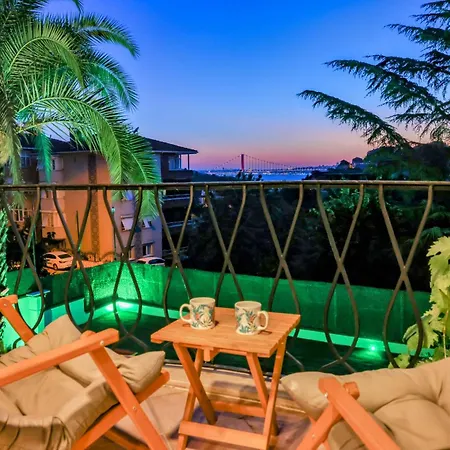 Bogaz Manzarali Havuzlu Lueks Provincia di Istanbul