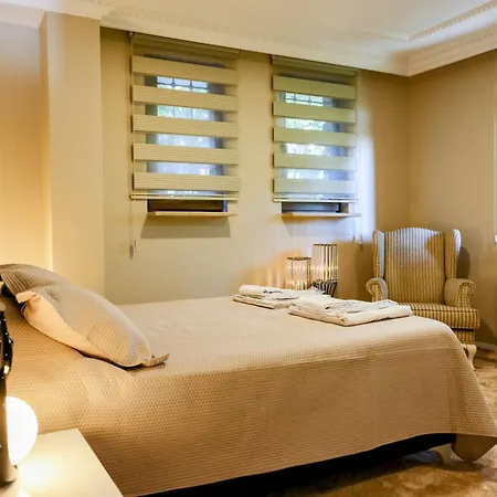 Villa Bogaz Manzarali Havuzlu Lueks *