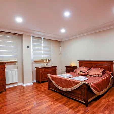 Bogaz Manzarali Havuzlu Lueks Villa