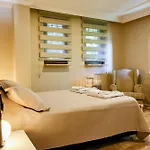 Villa Boğaz Manzaralı Havuzlu Lüks *