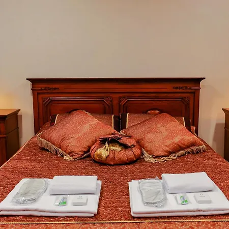 Bogaz Manzarali Havuzlu Lueks Villa