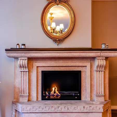 Bogaz Manzarali Havuzlu Lueks Villa İstanbul