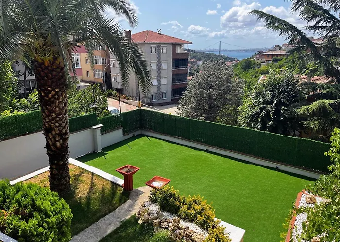 Bogaz Manzarali Havuzlu Lueks