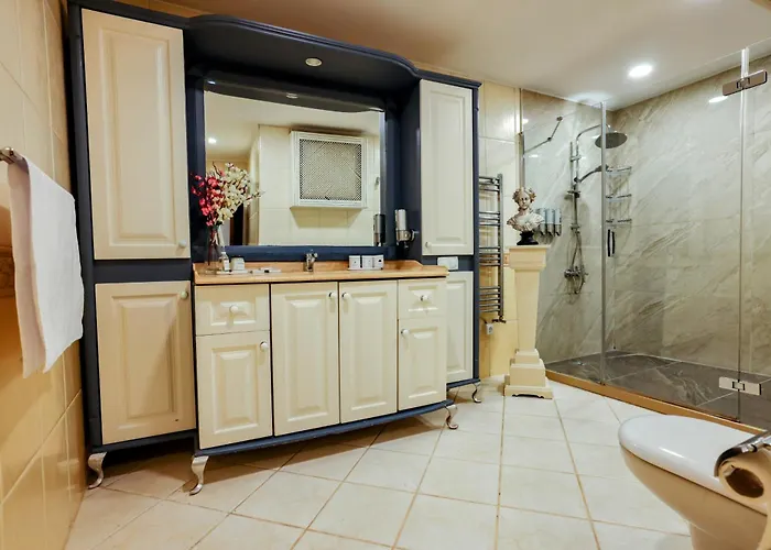 Villa Bogaz Manzarali Havuzlu Lueks *