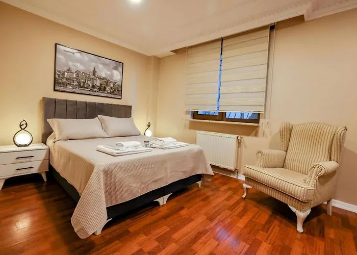 Bogaz Manzarali Havuzlu Lueks *