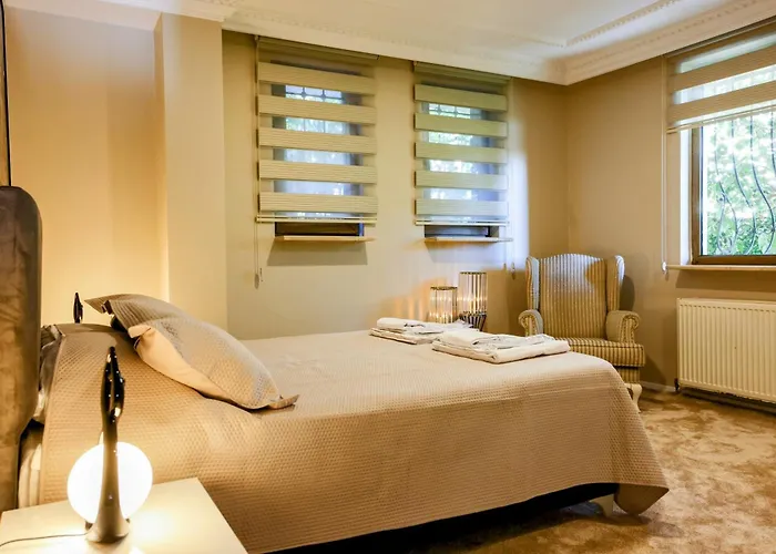 Villa Bogaz Manzarali Havuzlu Lueks *