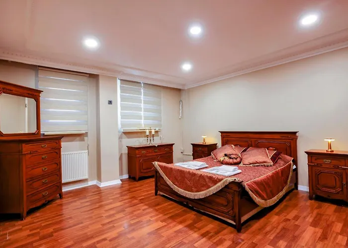 Bogaz Manzarali Havuzlu Lueks Villa