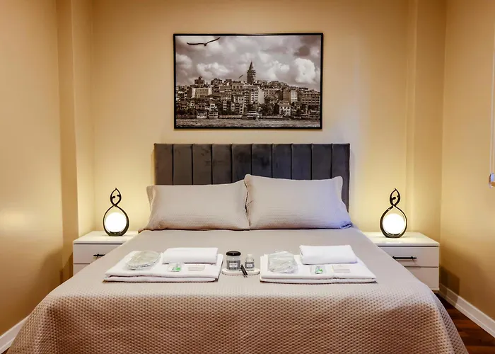 Bogaz Manzarali Havuzlu Lueks Villa *