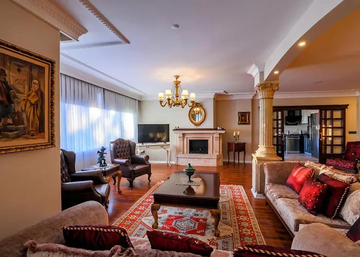 Bogaz Manzarali Havuzlu Lueks Villa